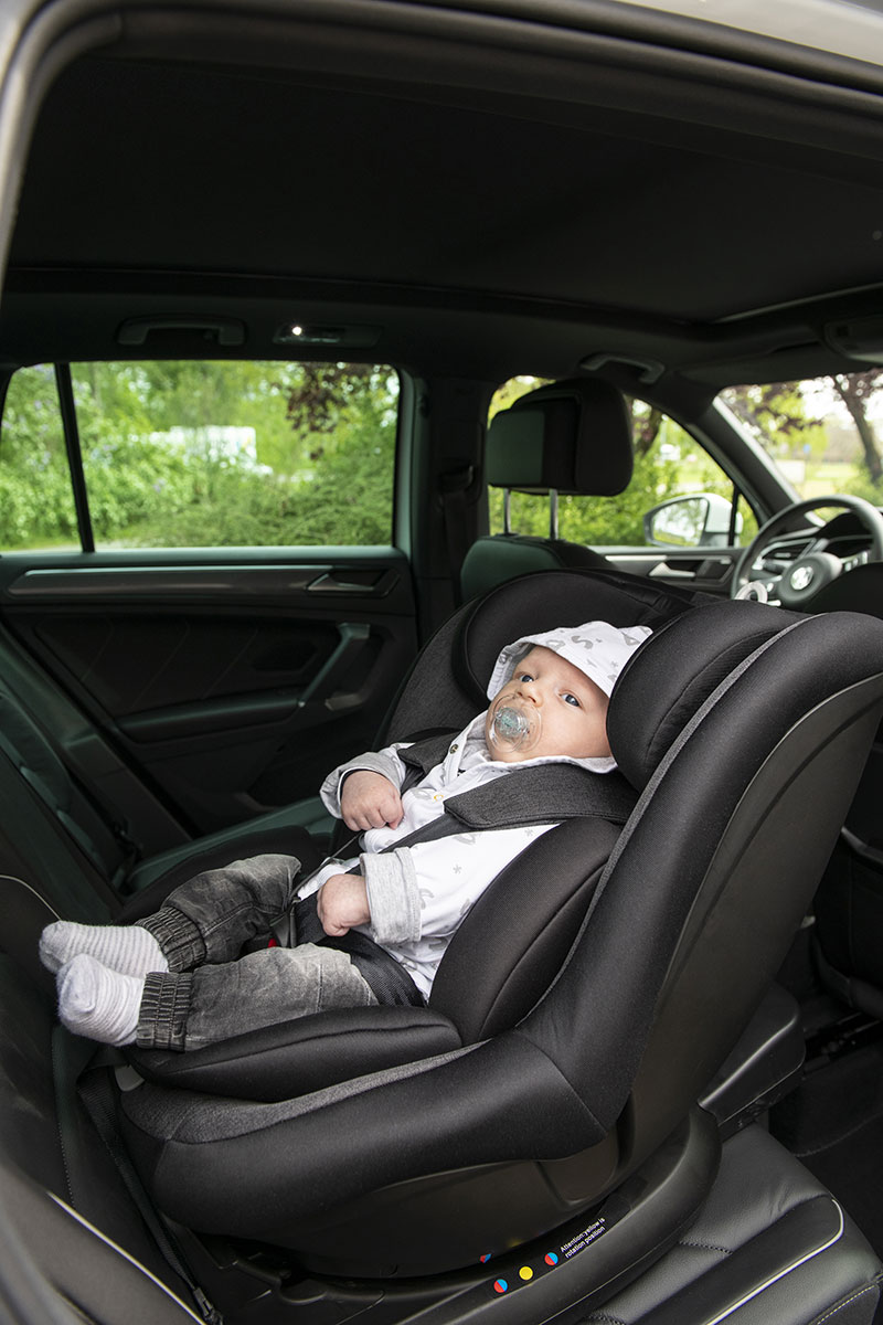 iSafety! Prime iSize 0-4 Zwart - Titaniumbaby